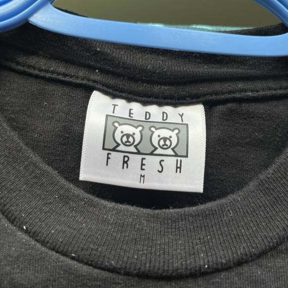 Medium black embroidered Teddy Fresh tshirt - Picture 2 of 4